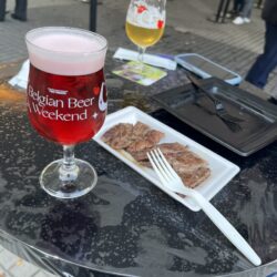 昼間からビールを飲んできました